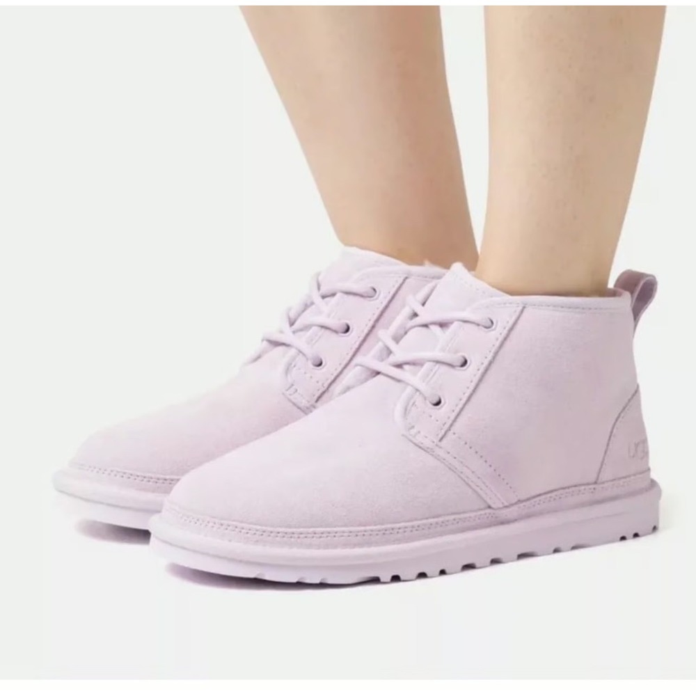 UGG Neumel Boots Women's Size 8 Lavender Fog Suede‎ Soft Wool Lined NWOB